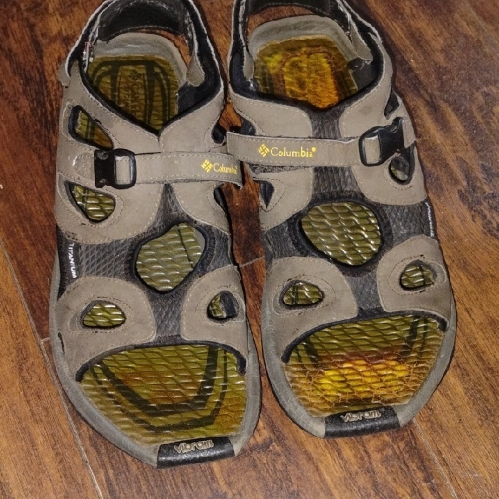 Columbia Dual-Tone Adventure Sandals